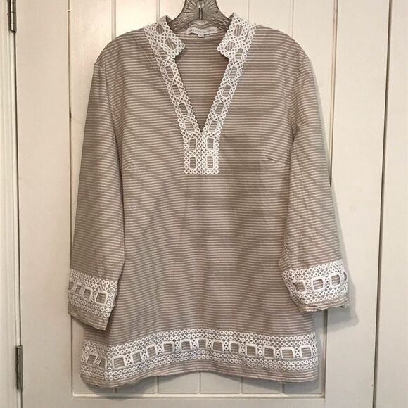 Preston & York 3/4 Sleeve Embellished Blouse V Neck Stand Up Collar Size XL - Picture 2 of 6